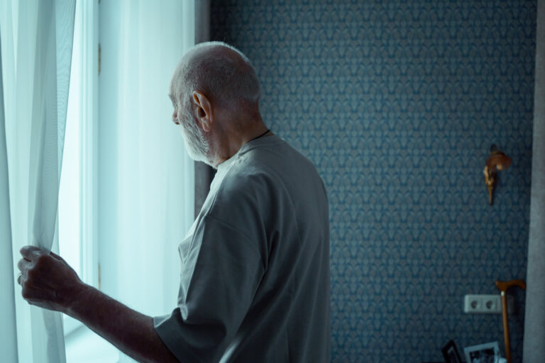 Health risks of loneliness: What they are and how to reduce?